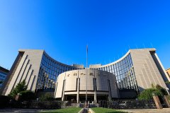 机构：财政宽松强化日本央行加息预期